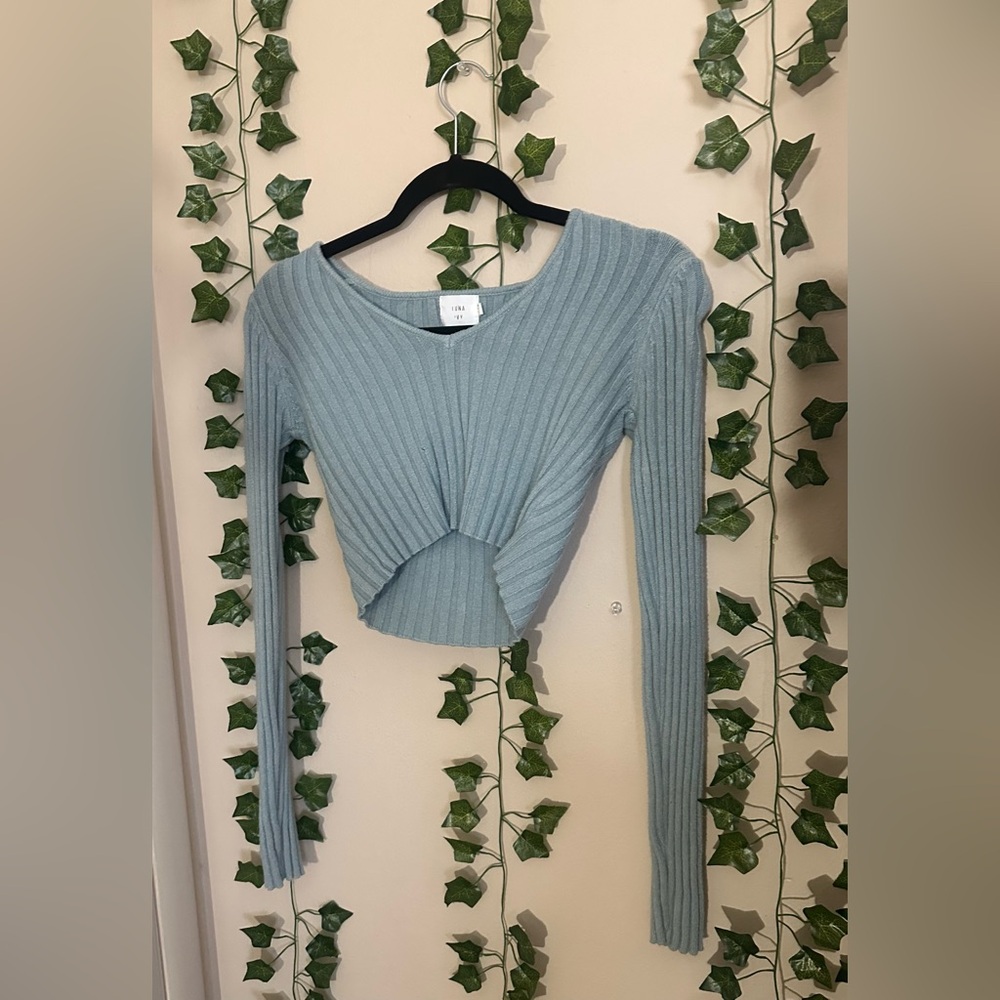 ribbed blue crop top long sleeve